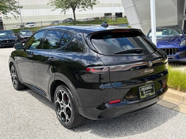 Used 2025 Alfa Romeo Tonale w/ Premium Package AWD/4WD image 7