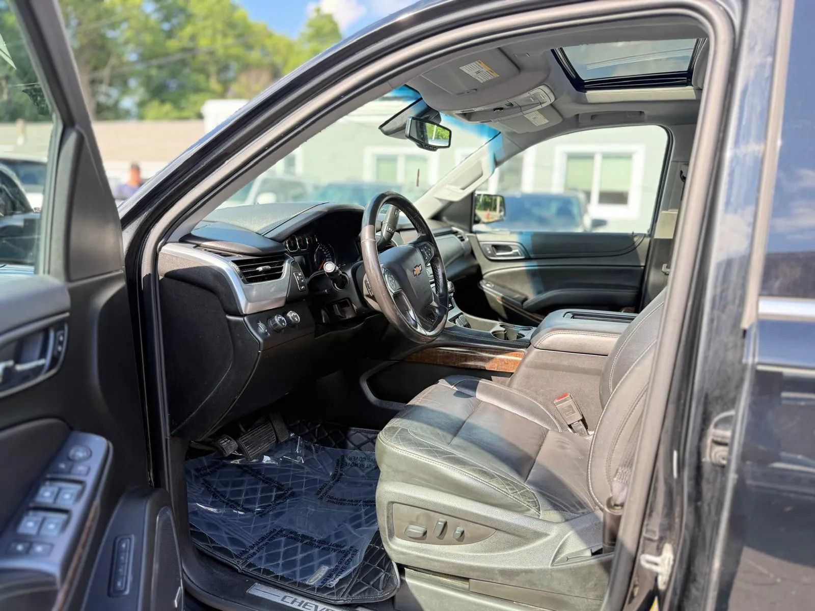 Used 2019 Chevrolet Tahoe LT AWD/4WD image 9