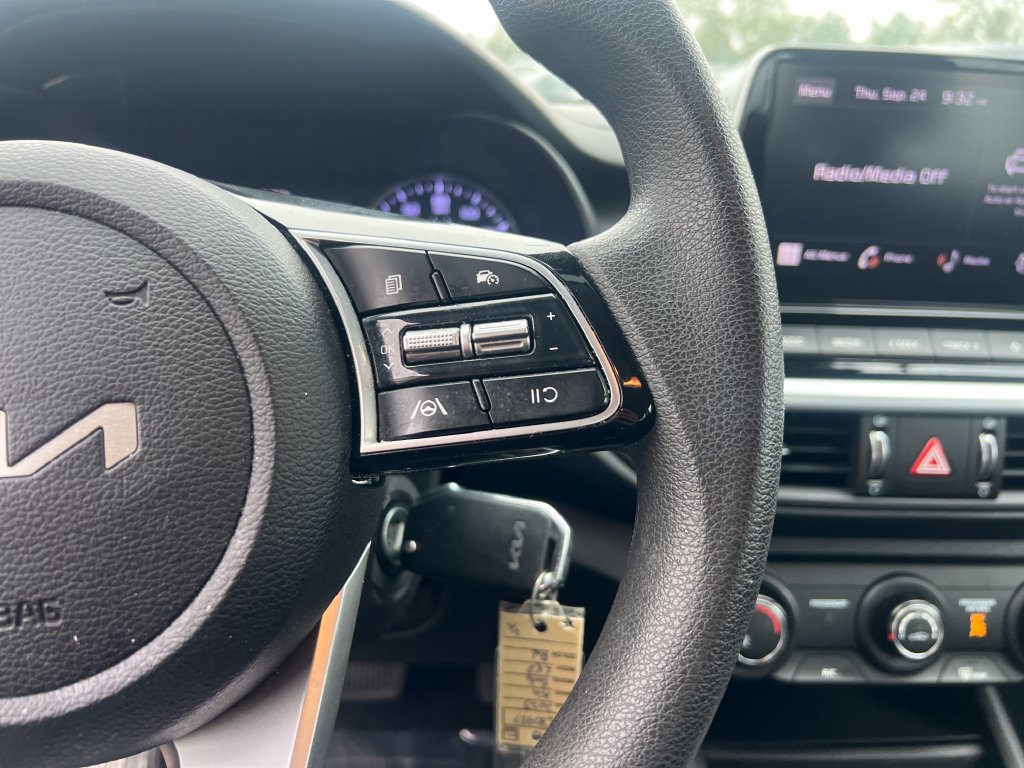 Certified 2023 Kia Forte LXS w/ LXS Technology Package FWD image 16