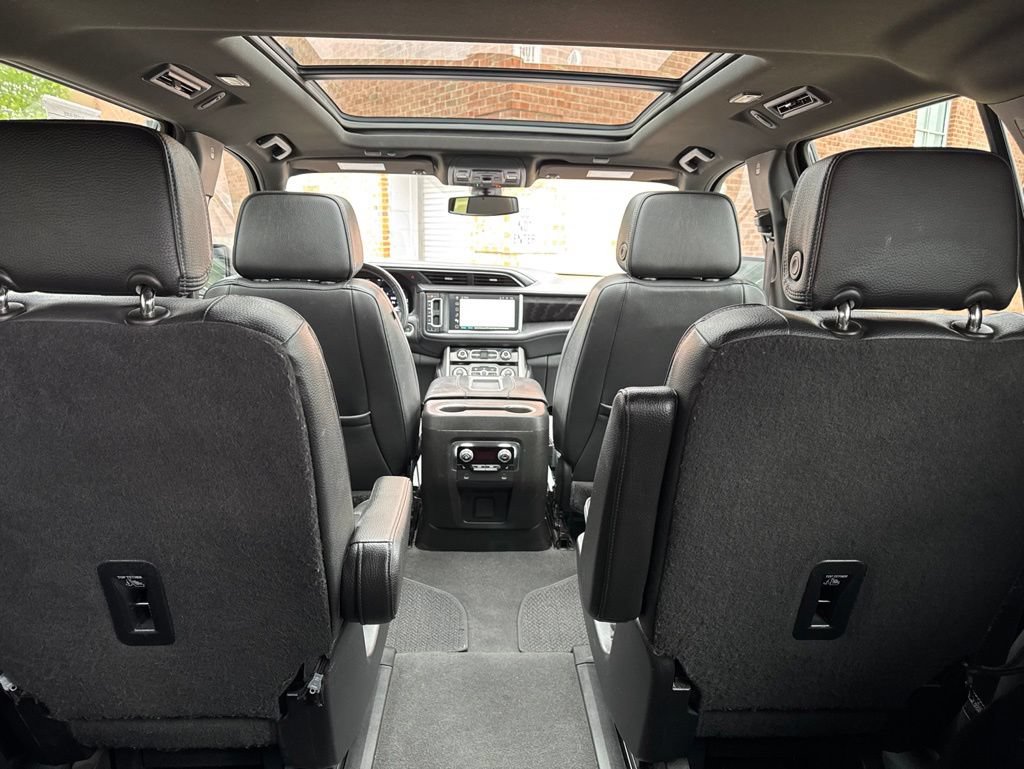 Used 2022 GMC Yukon Denali AWD/4WD image 8