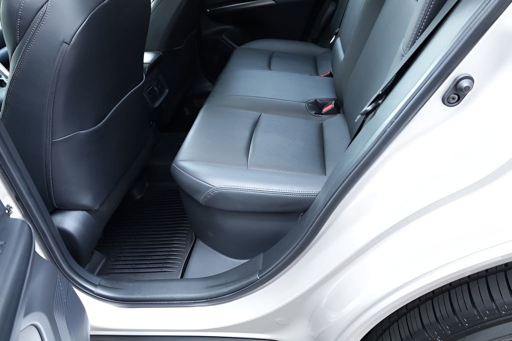 Certified 2023 Toyota Venza Limited image 22