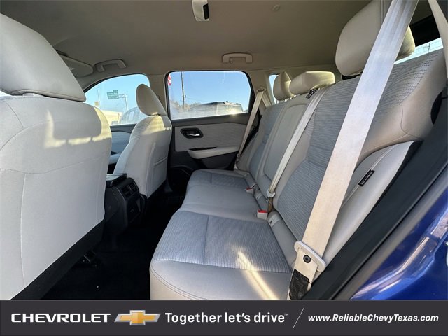 Used 2023 Nissan Rogue SV image 28