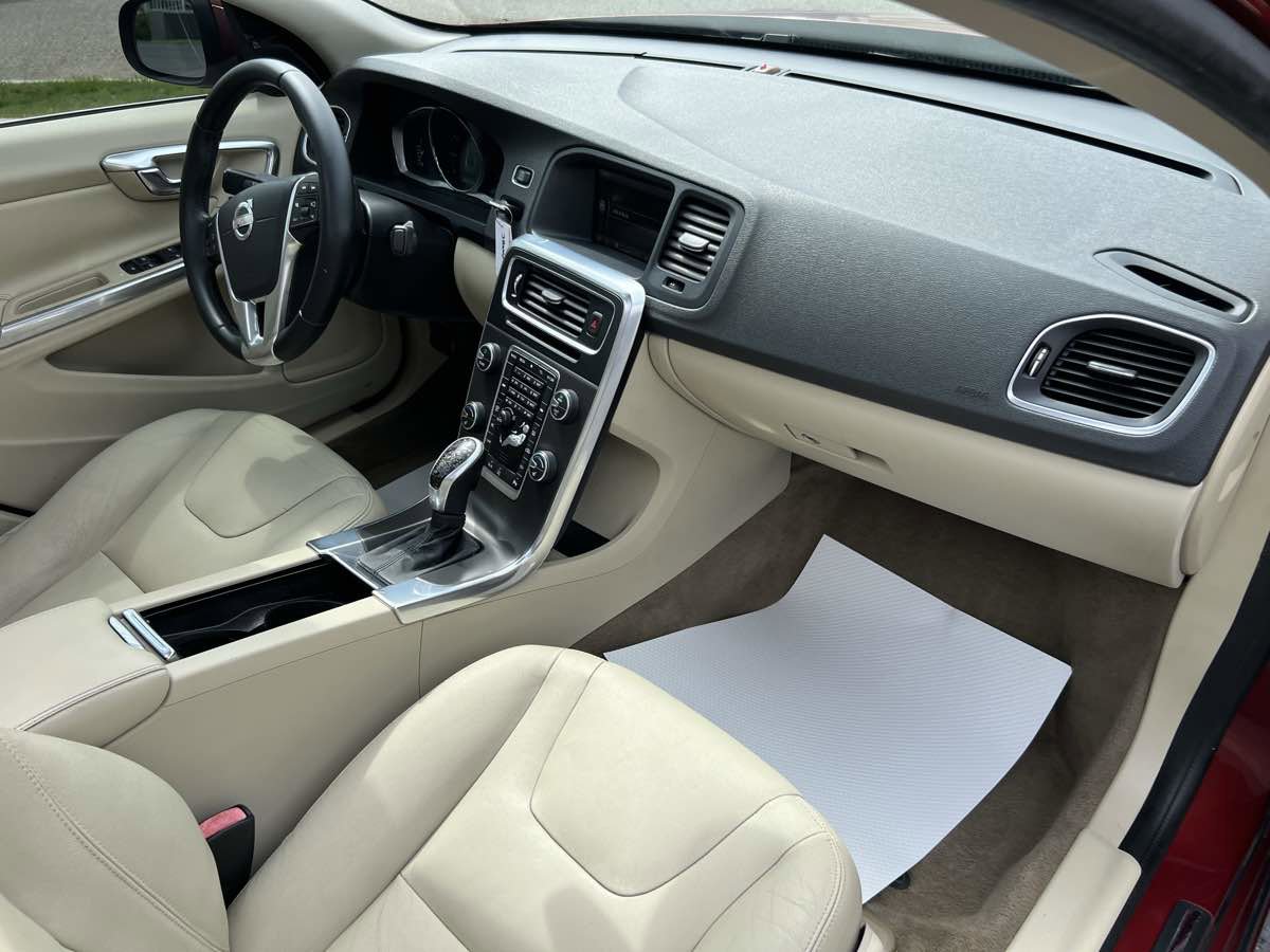 Used 2015 Volvo S60 T5 Premier Plus image 20