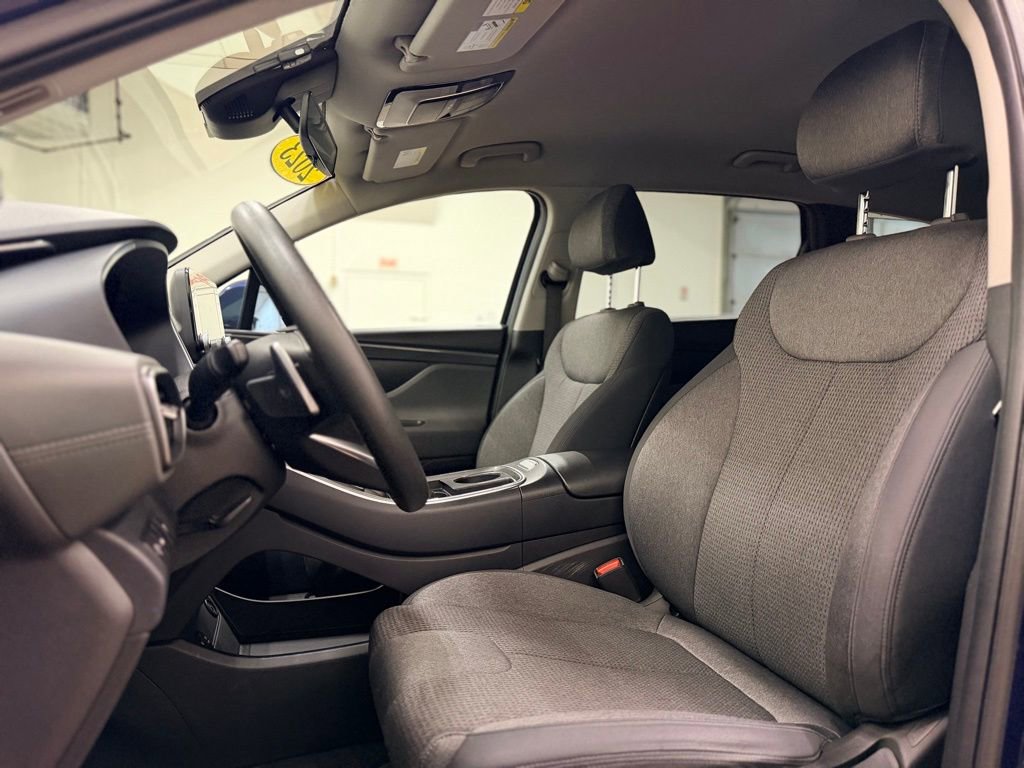 Used 2023 Hyundai Santa Fe SE AWD/4WD image 11