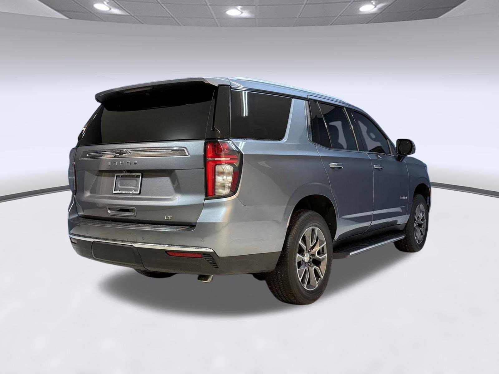 Used 2022 Chevrolet Tahoe LT w/ LT Signature Package image 9
