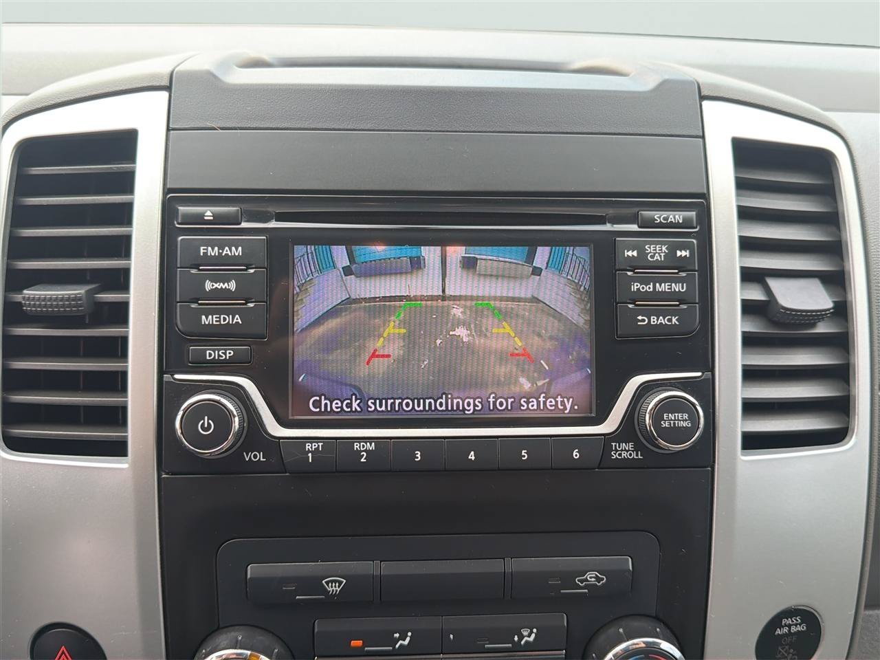 Used 2018 Nissan Frontier SV AWD/4WD image 23
