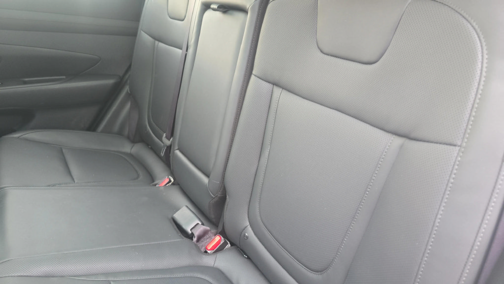Used 2025 Hyundai Tucson SEL AWD/4WD image 16