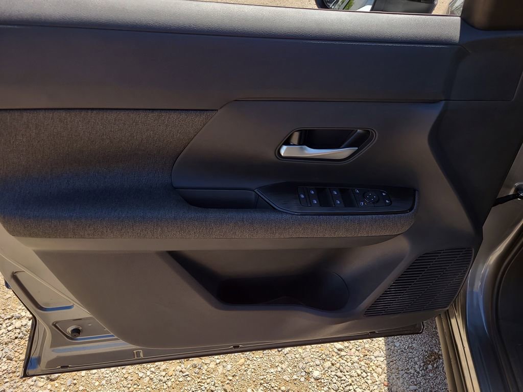 New 2026 Nissan Kicks SV FWD image 12