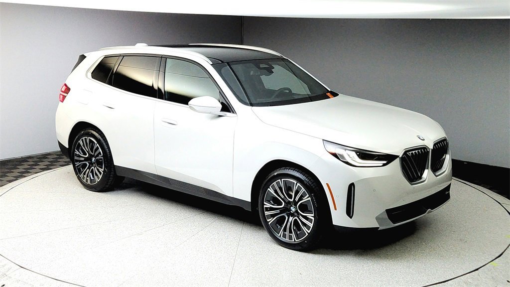 Used 2025 BMW X3 xDrive30i w/ Convenience Package image 13