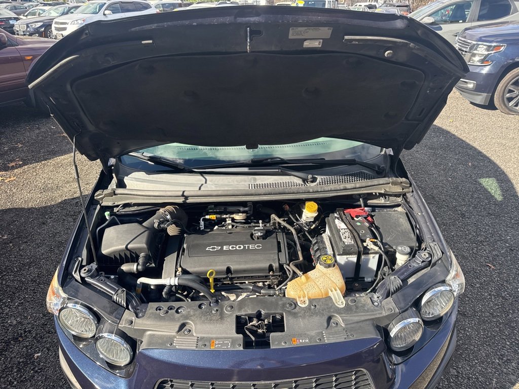 Used 2015 Chevrolet Sonic LT image 36