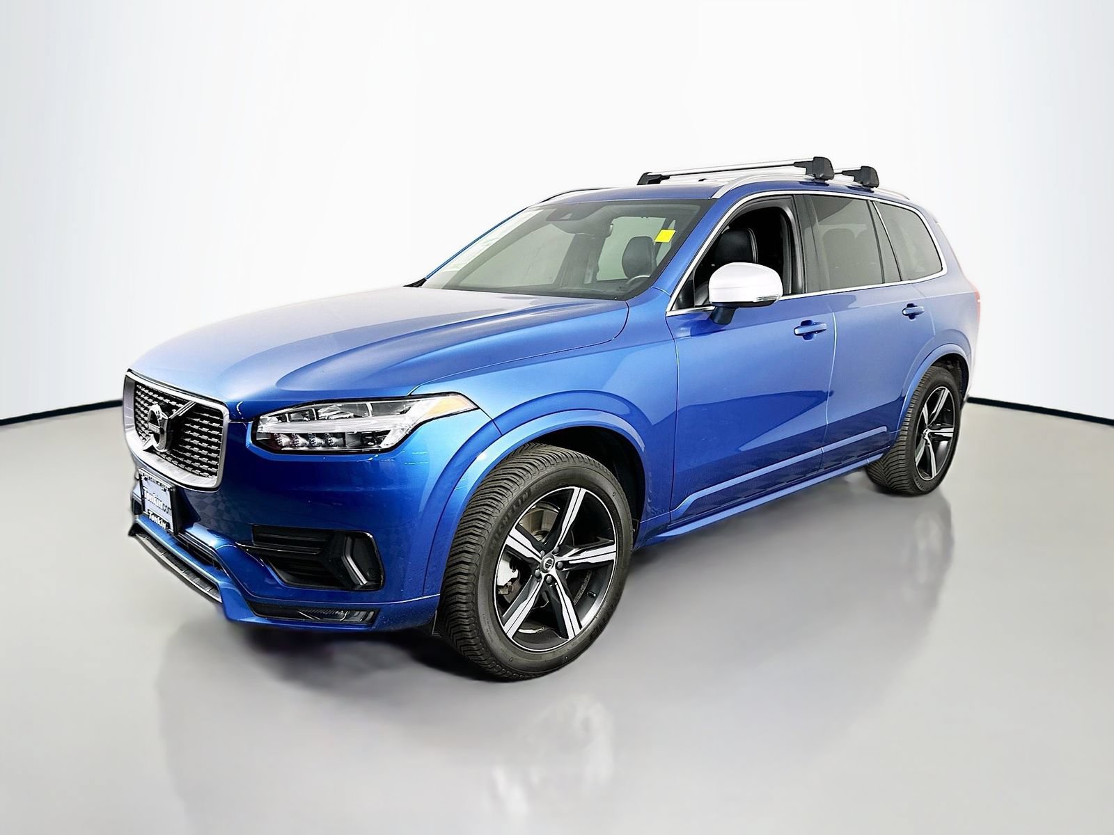 Used 2019 Volvo XC90 T6 R-Design w/ Protection Package AWD/4WD image 4