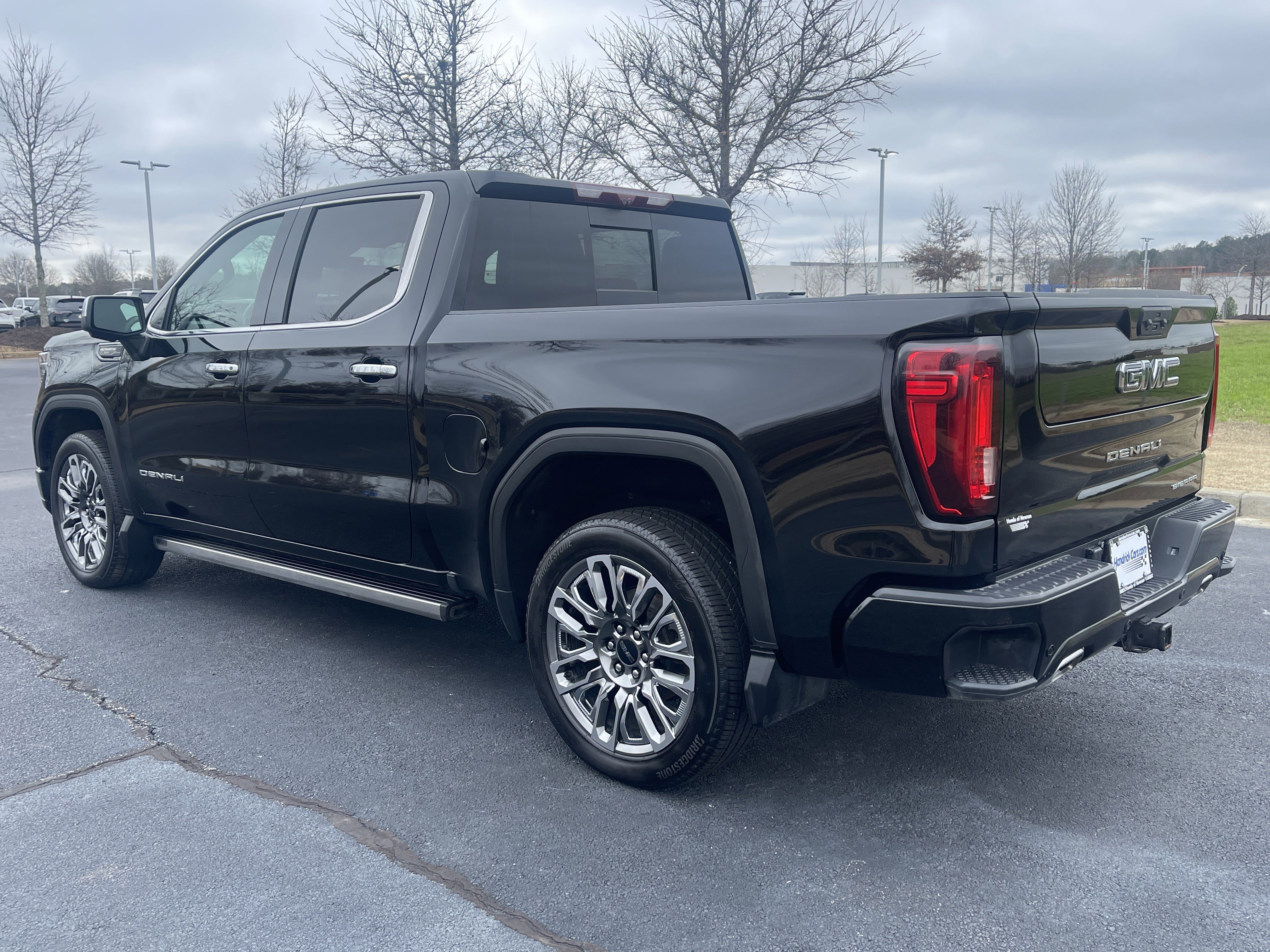 Used 2023 GMC Sierra 1500 Denali Ultimate image 7