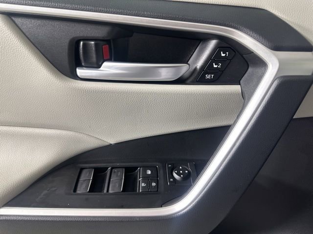 Used 2024 Toyota RAV4 XLE Premium image 18
