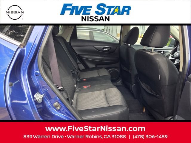 Used 2017 Nissan Rogue SV AWD/4WD image 15