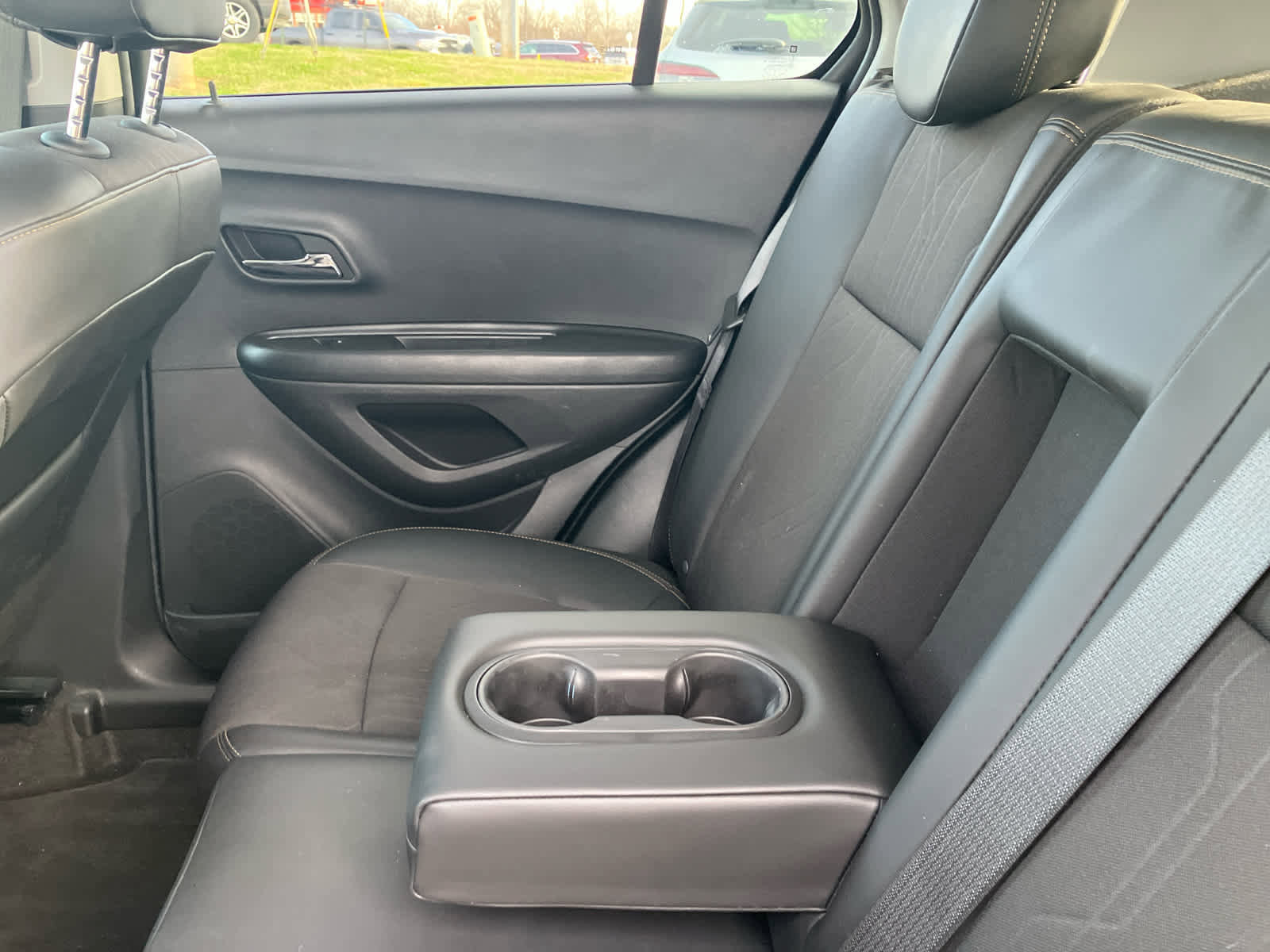 Used 2022 Chevrolet Trax LT w/ Driver Confidence Package image 28