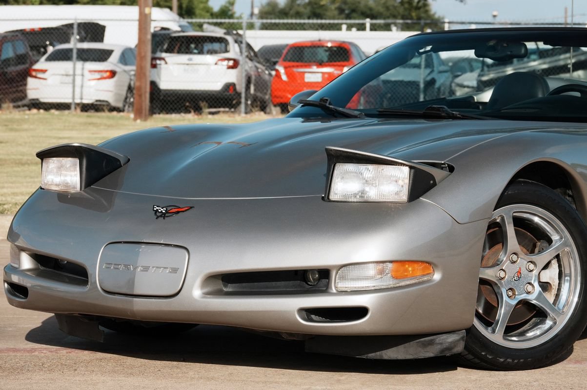 Used 2002 Chevrolet Corvette Convertible w/ Preferred Equipment Group2 RWD image 17