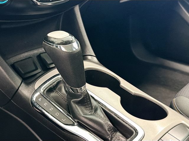 Used 2017 Chevrolet Cruze LS FWD image 19