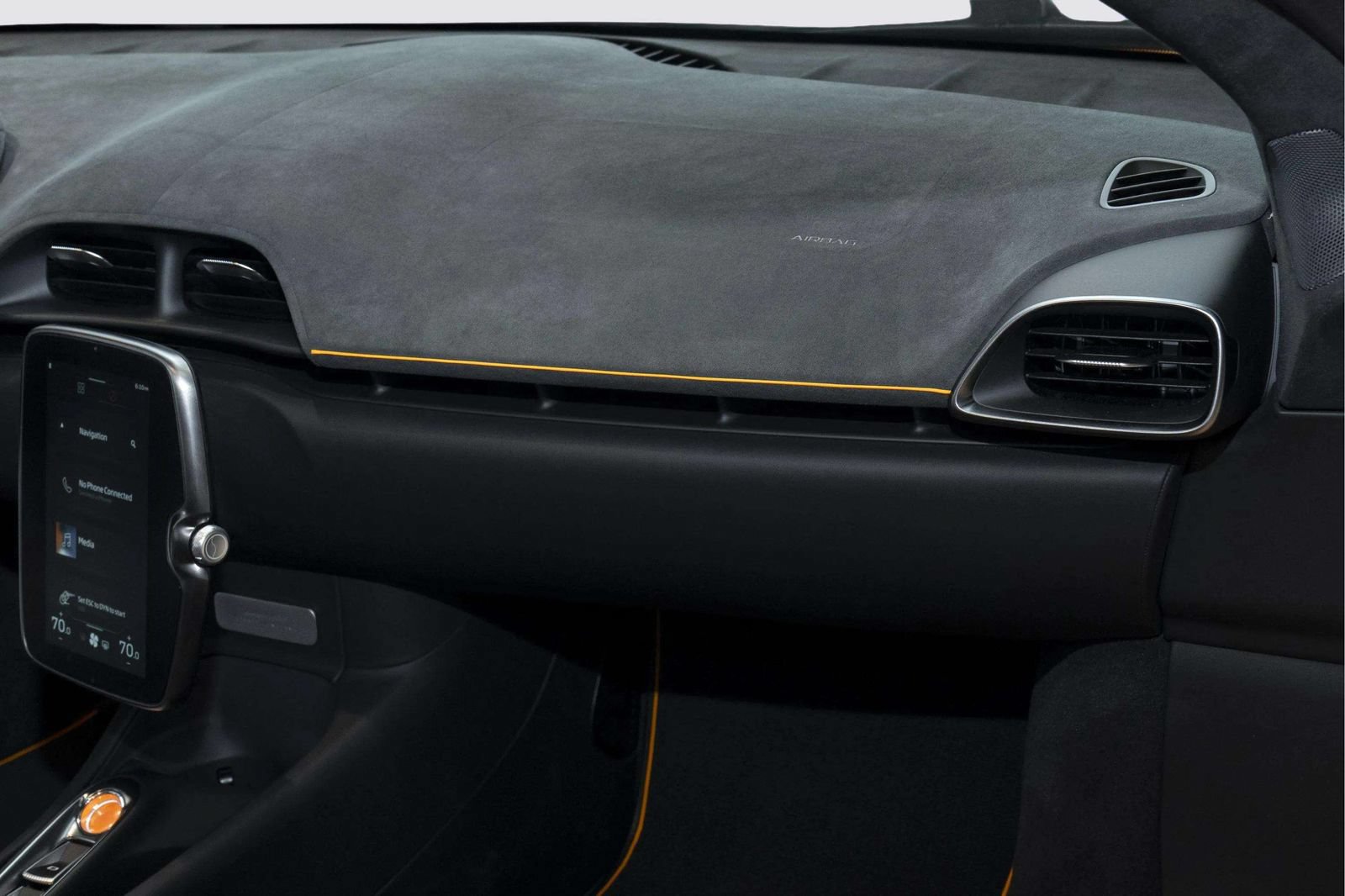 Used 2026 McLaren Artura Spider RWD image 37