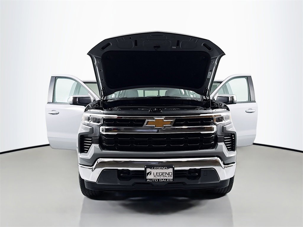 Used 2024 Chevrolet Silverado 1500 LT w/ Leather Package image 22