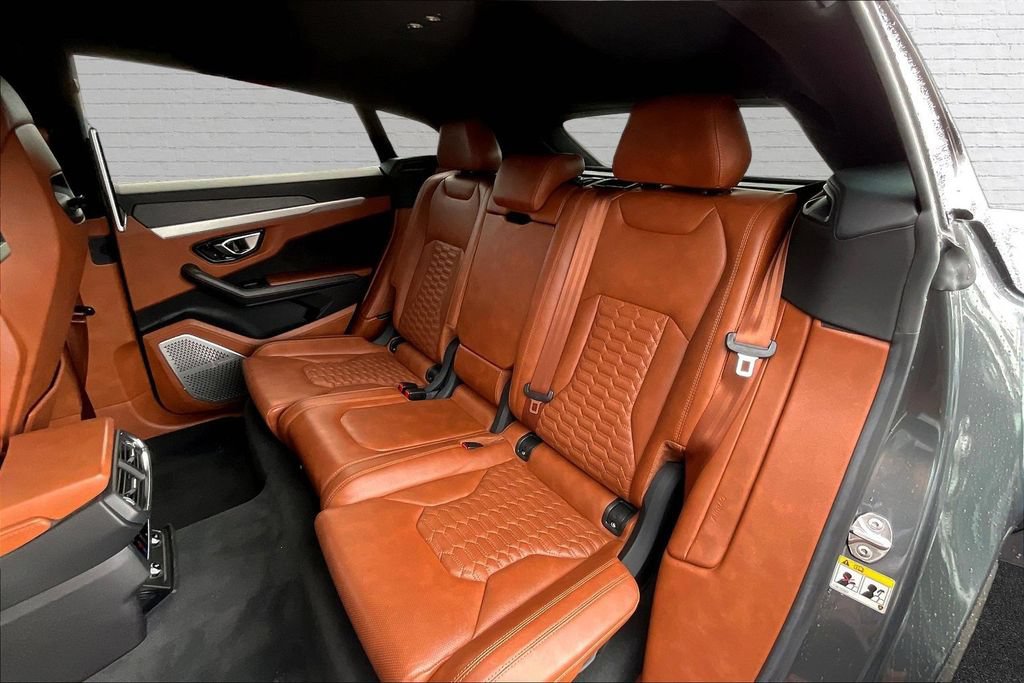 Used 2019 Lamborghini Urus AWD/4WD image 21