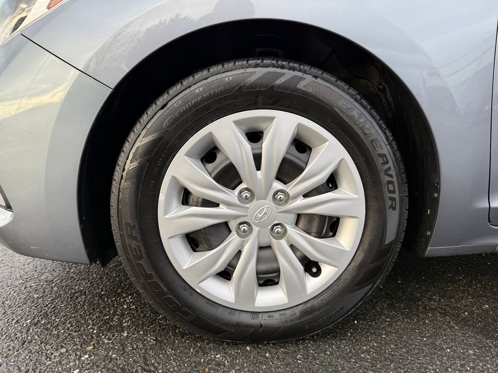 Used 2020 Hyundai Accent SE image 9