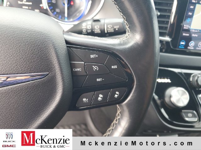 Used 2019 Chrysler Pacifica Touring-L Plus w/ Advanced Safetytec Group FWD image 13