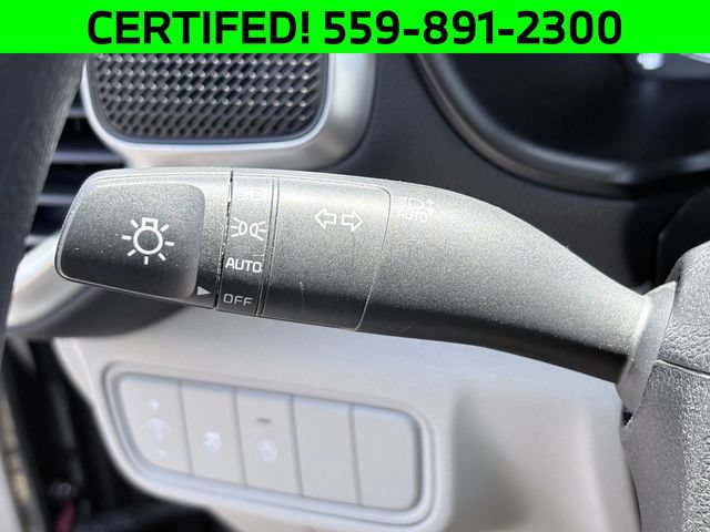 Certified 2025 Kia Soul LX w/ LX Technology Package FWD image 15