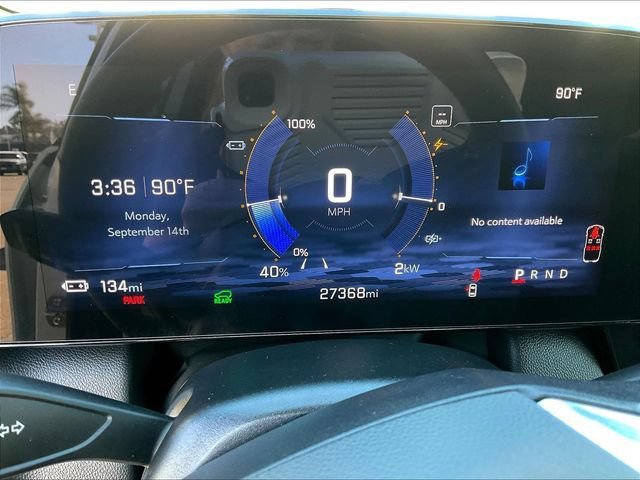 Certified 2024 Chevrolet Equinox EV LT FWD image 15