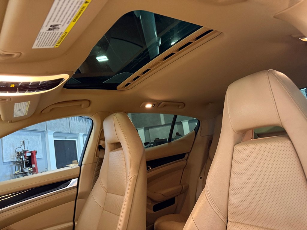 Used 2014 Porsche Panamera image 29