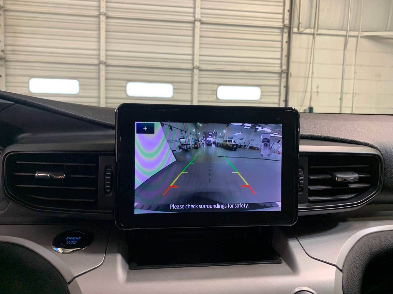 Used 2023 Ford Explorer XLT image 5