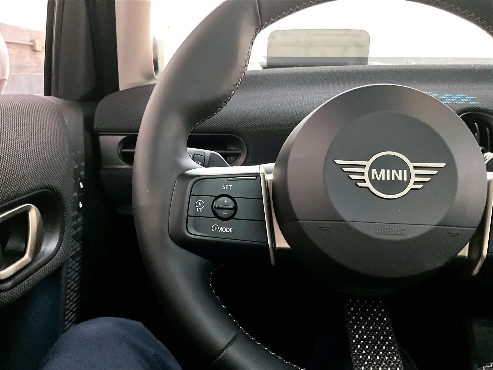 Certified 2025 MINI Cooper S FWD image 20