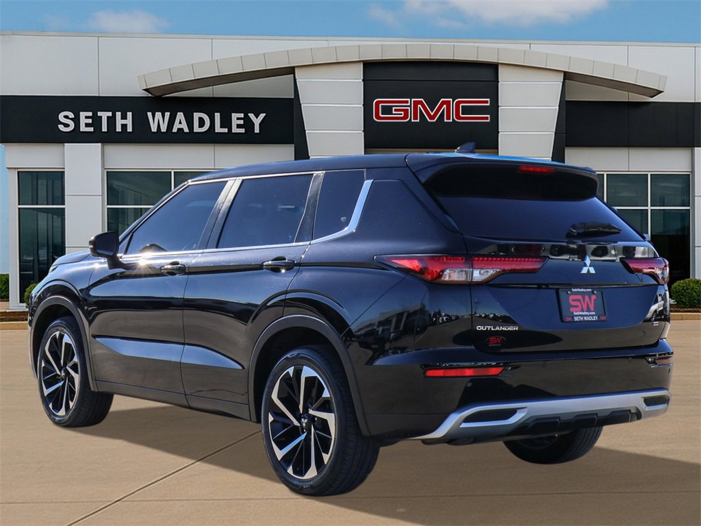 Used 2023 Mitsubishi Outlander SE image 5