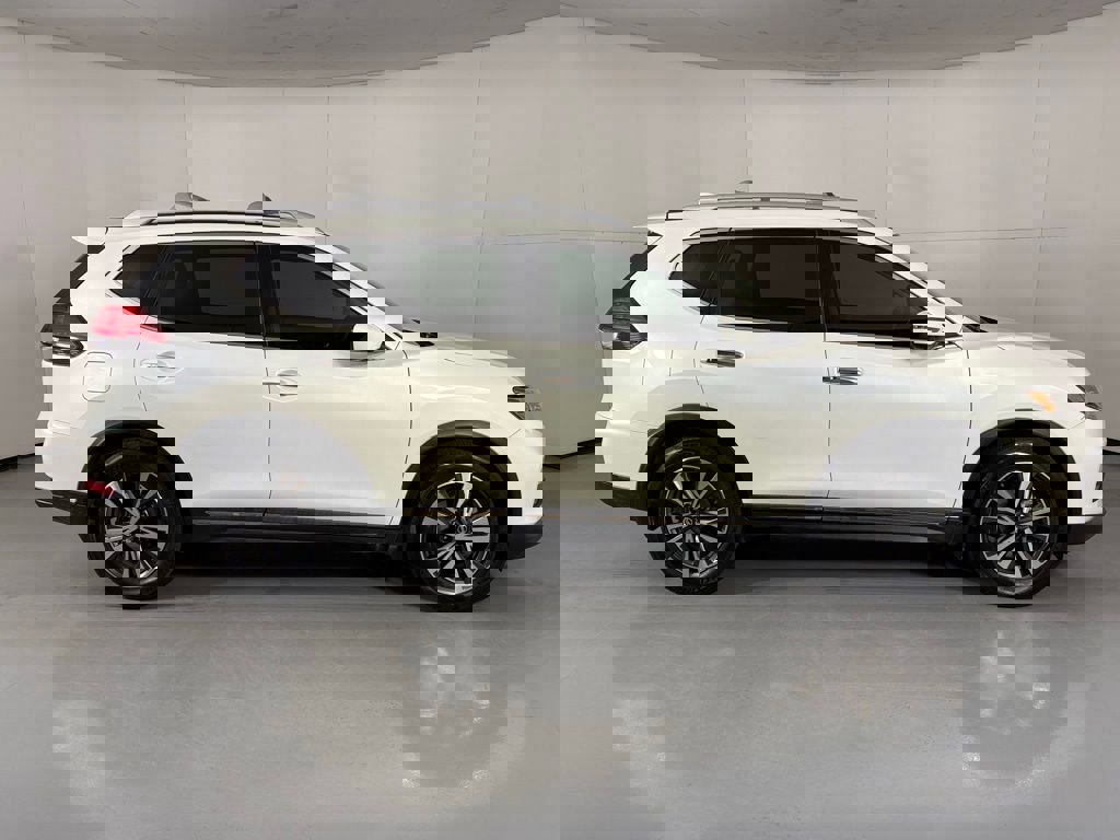 Used 2017 Nissan Rogue SL w/ SL Premium Package image 9