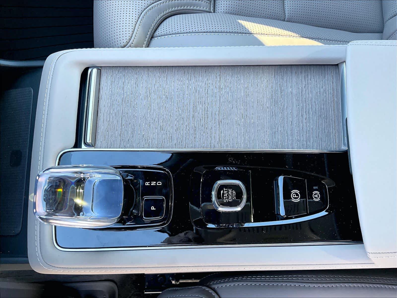 New 2026 Volvo XC90 T8 Ultra w/ Protection Package AWD/4WD image 10