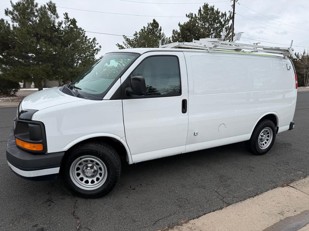 Used 2013 Chevrolet Express 1500 image 3