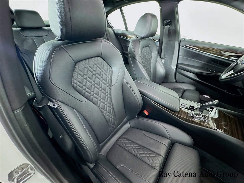 Certified 2022 BMW 530i xDrive w/ Premium Package image 30