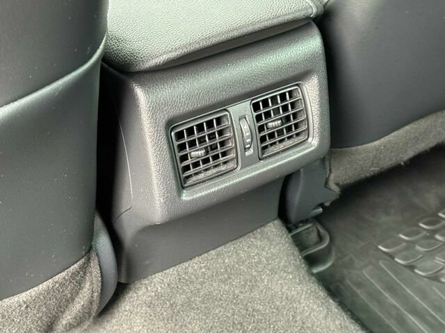 Used 2022 Toyota Camry XSE w/ Carpet Mat Package (TMS) FWD image 15