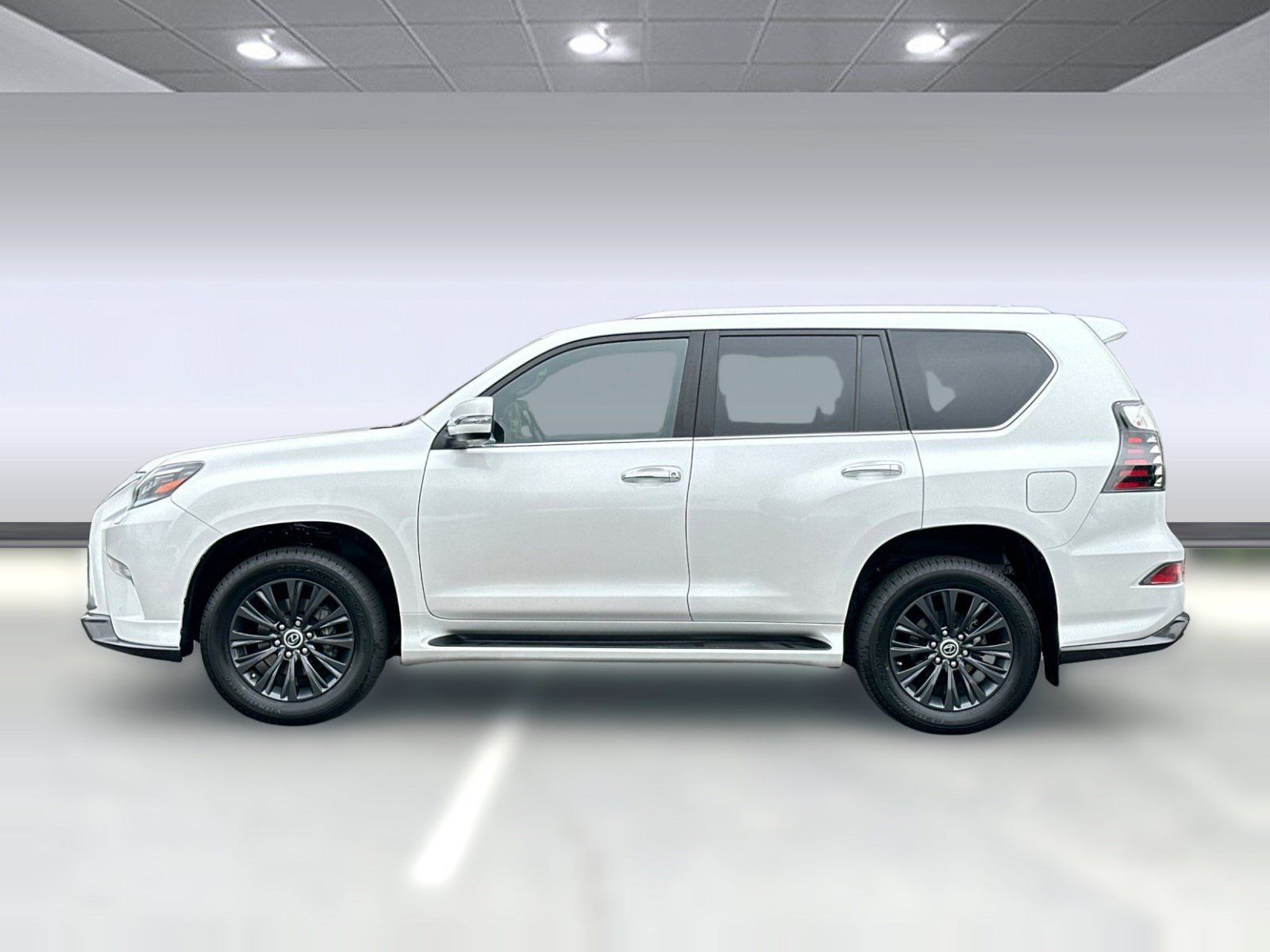 Certified 2023 Lexus GX 460 Luxury w/ Sport Design Package AWD/4WD image 2