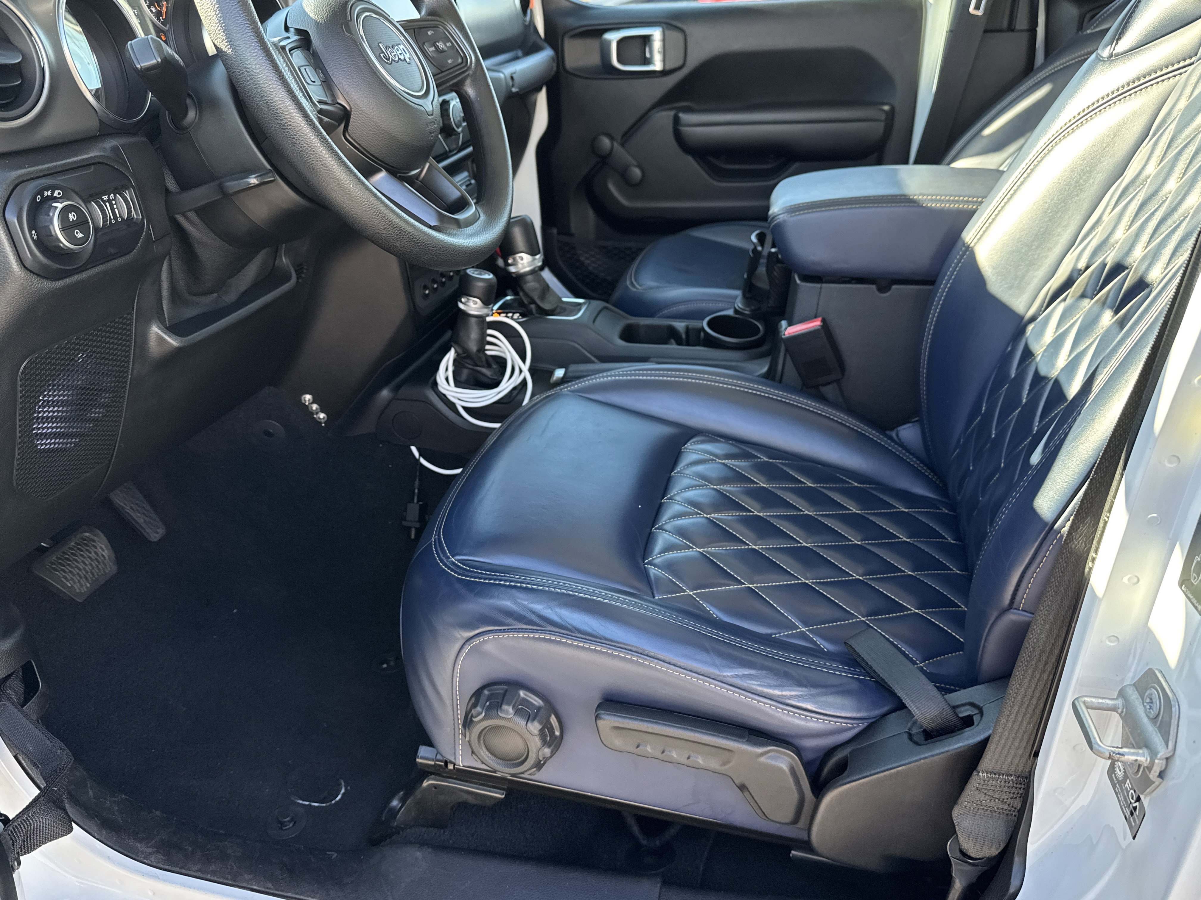 Used 2021 Jeep Gladiator Sport image 16