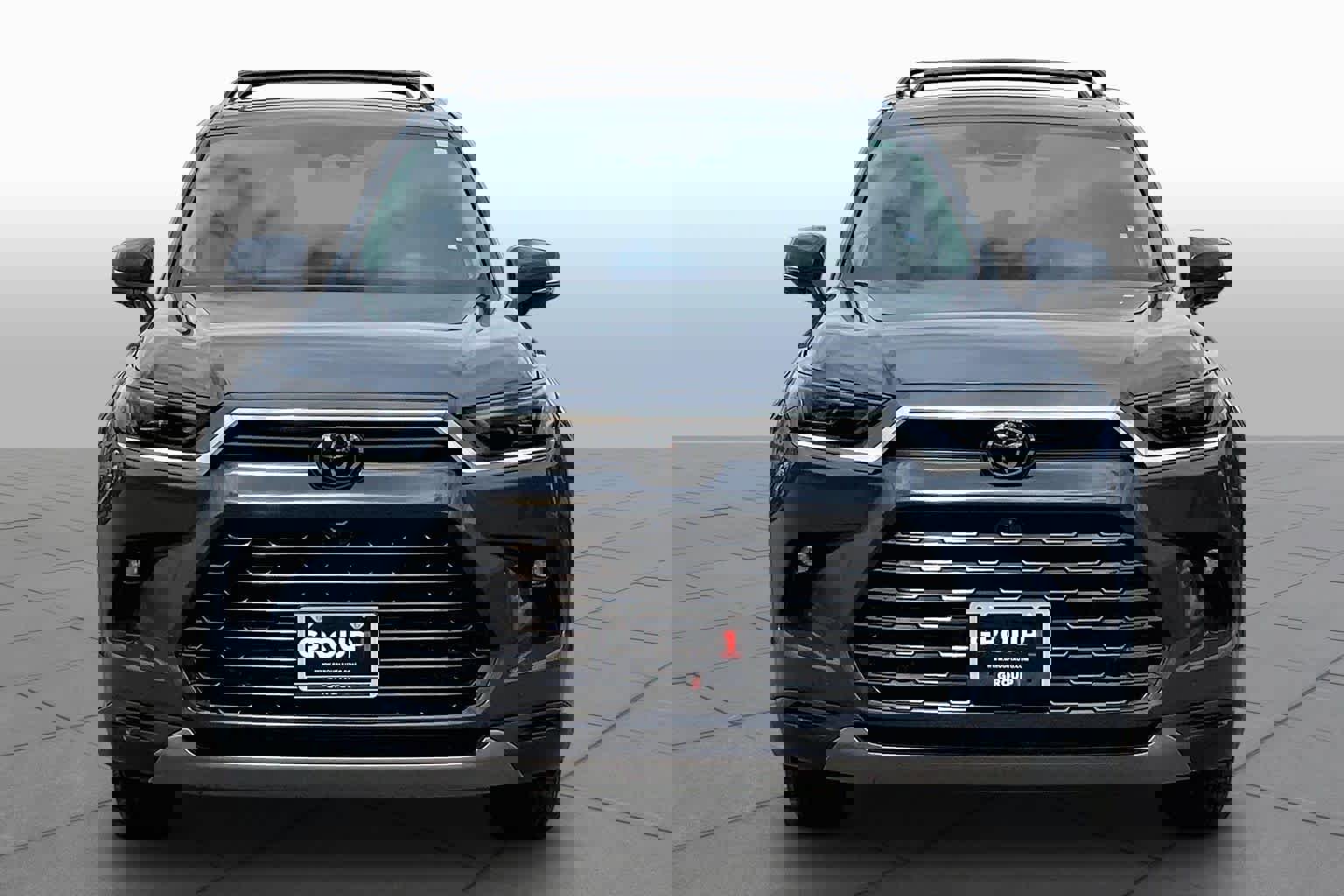 Used 2025 Toyota Grand Highlander FWD image 4