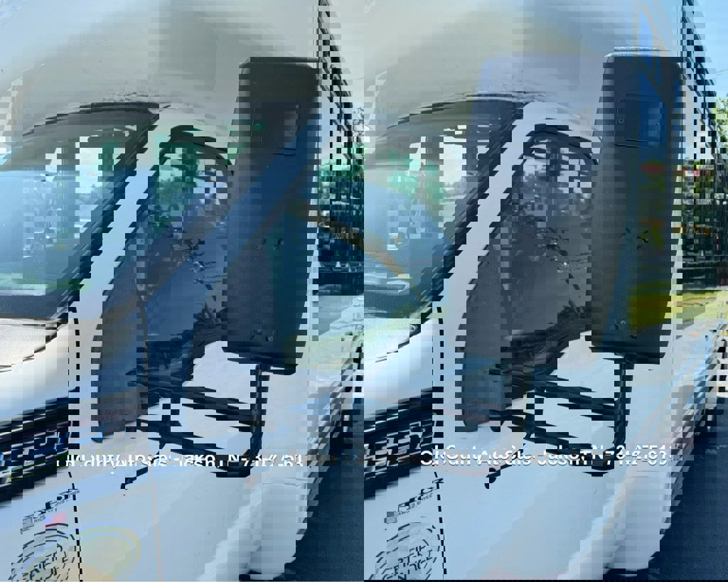 Used 2012 Ford F550 2WD Regular Cab Super Duty w/ Payload Upgrade Pkg image 19