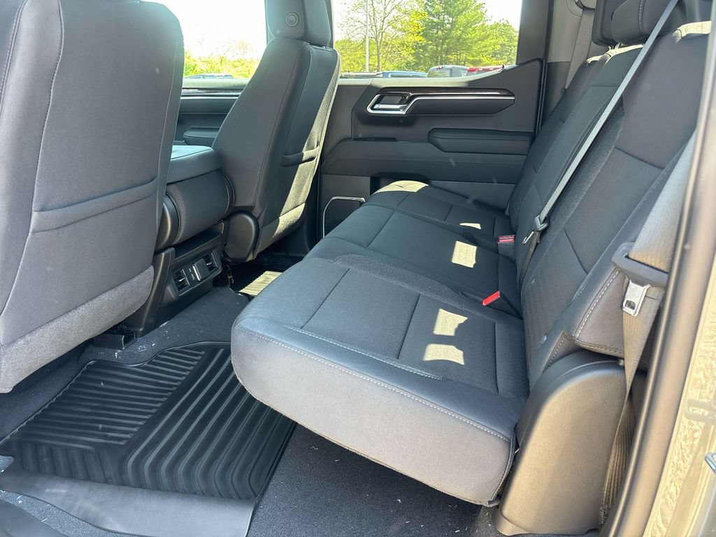 New 2026 GMC Sierra 1500 SLE w/ Preferred Package AWD/4WD image 6