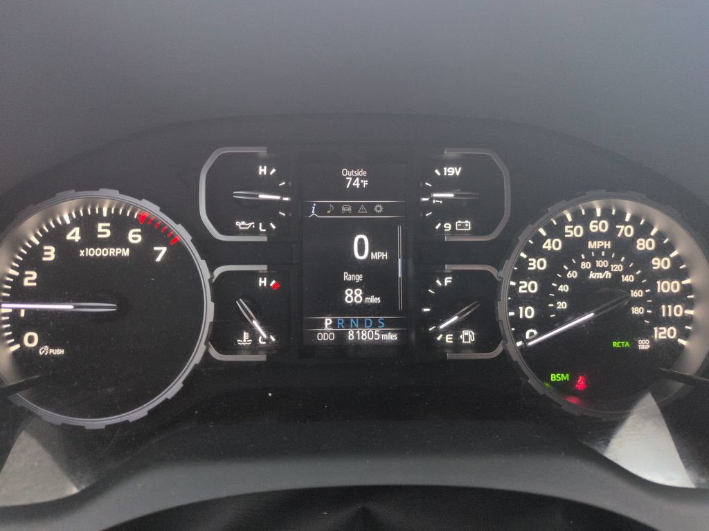 Used 2020 Toyota Tundra SR5 w/ SR5 Convenience Package AWD/4WD image 15