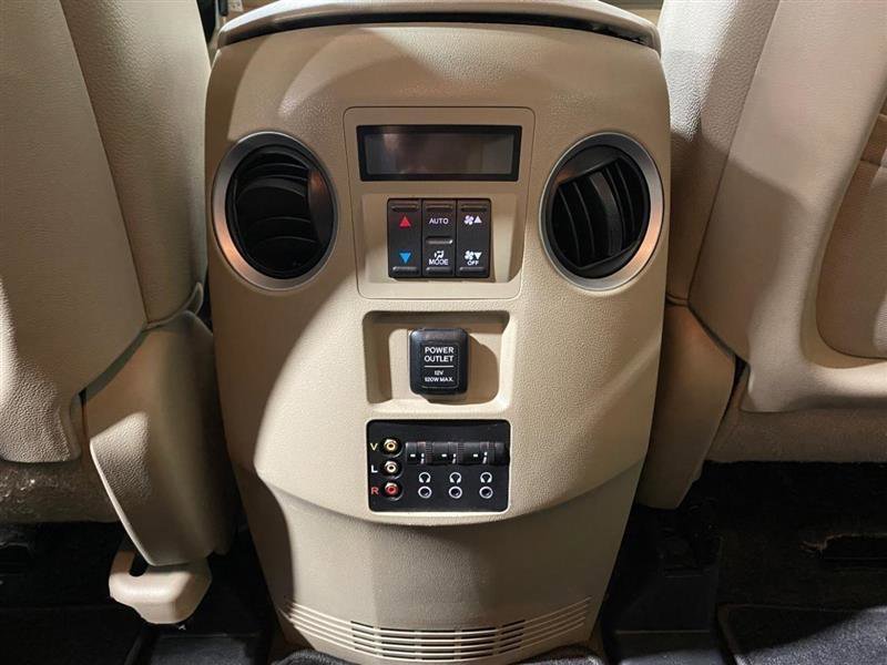 Used 2015 Honda Pilot Touring image 13
