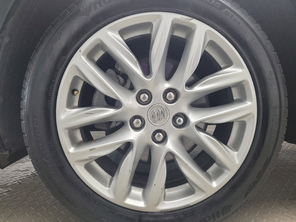 Used 2019 Buick Envision Premium w/ LPO, Cargo Package AWD/4WD image 31
