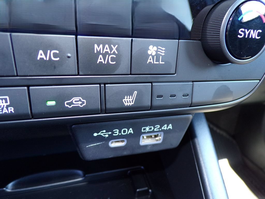 Used 2026 Subaru Outback Premium AWD/4WD image 21