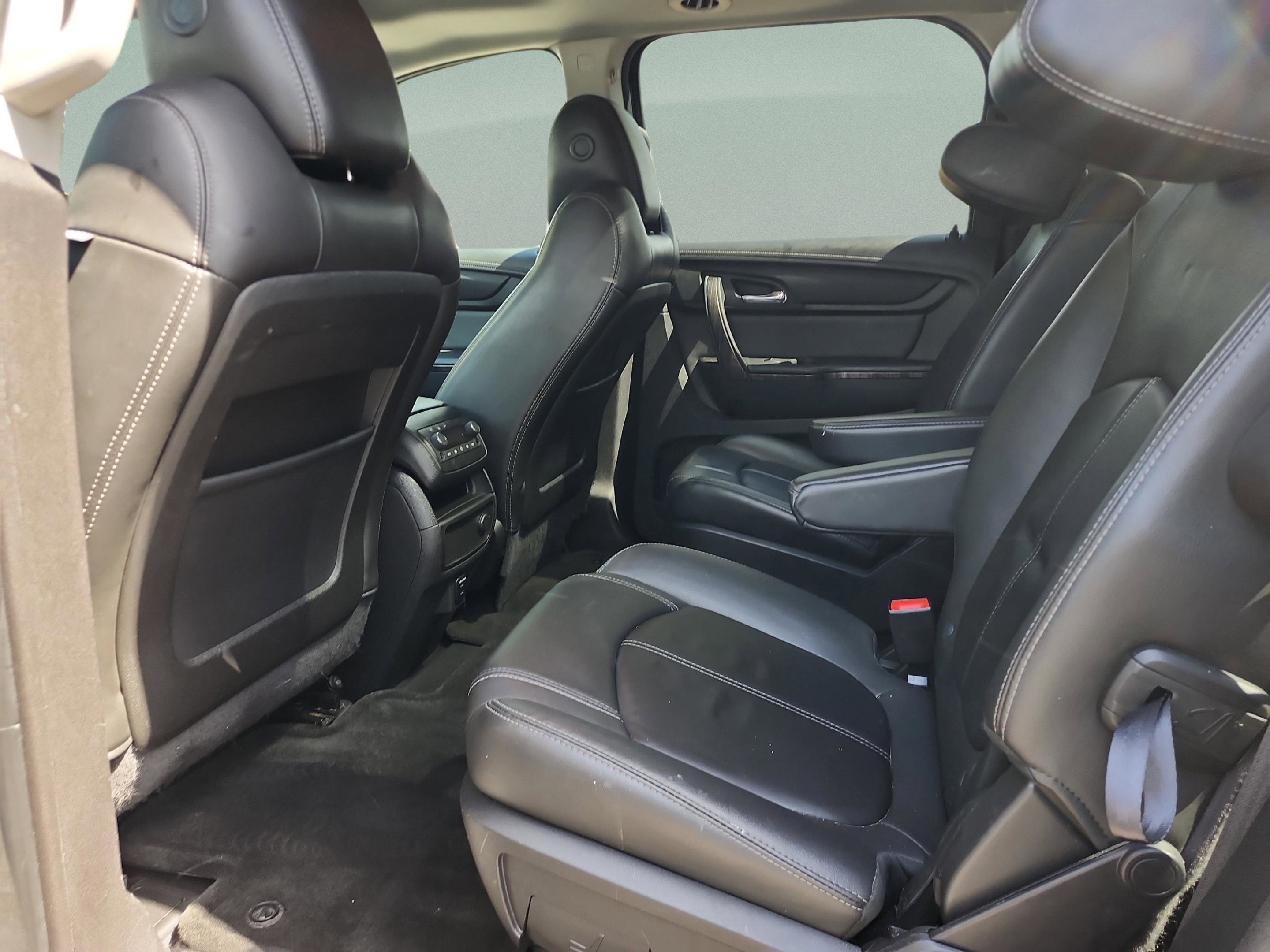 Used 2015 GMC Acadia SLT w/ Premium Edition FWD image 17