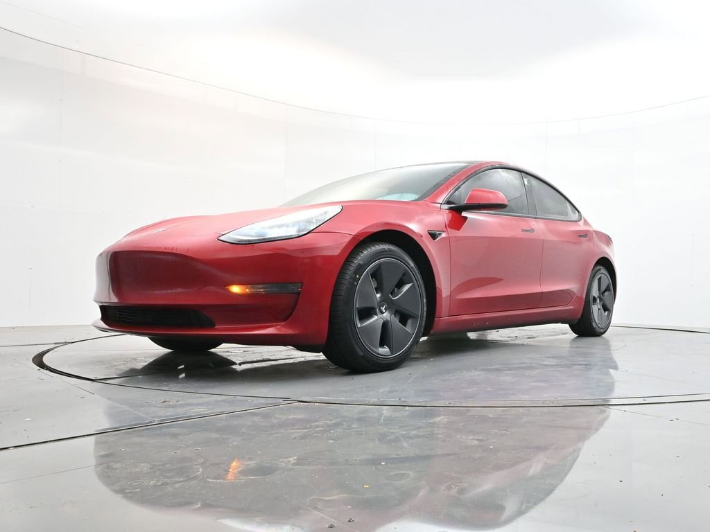 Used 2023 Tesla Model 3 Standard Range image 33
