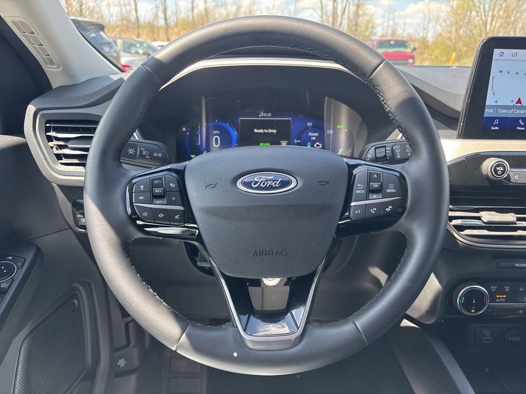 Used 2022 Ford Escape SEL w/ Technology Package FWD image 26
