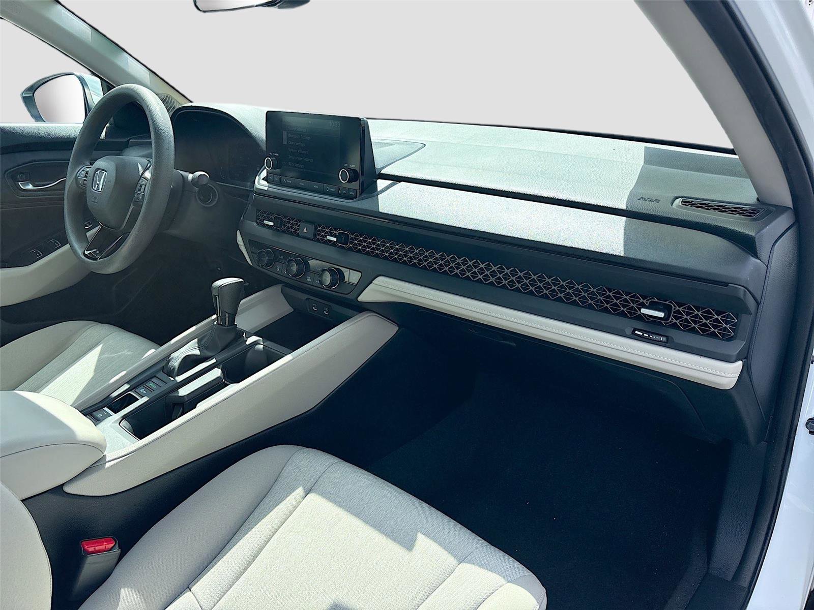 Certified 2023 Honda Accord EX image 32